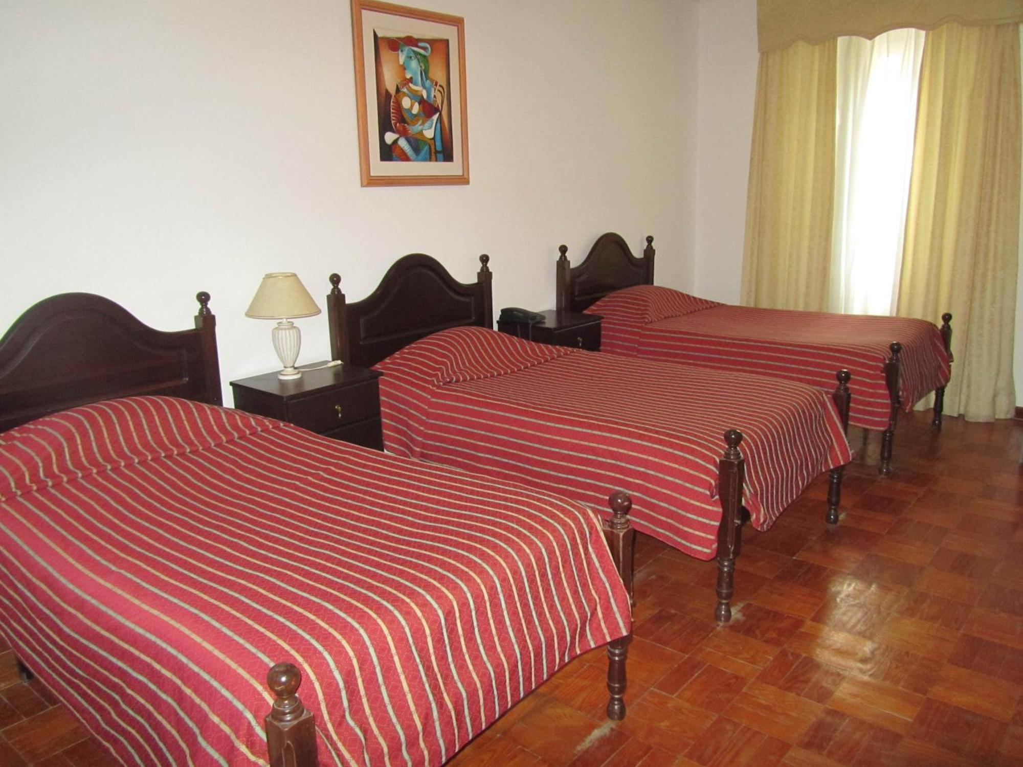 Residencia Filipe Hotel Guarda Phòng bức ảnh