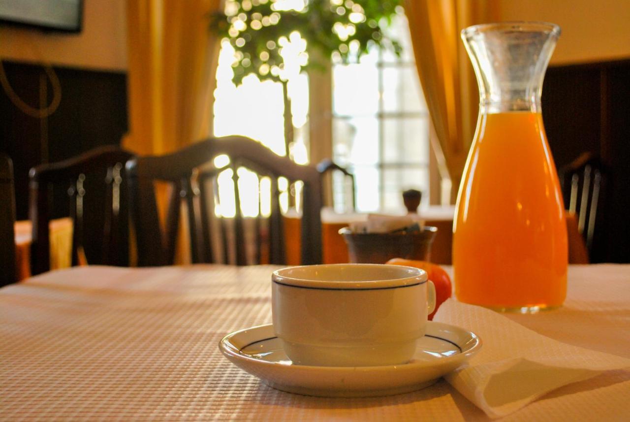 Residencia Filipe Hotel Guarda Ngoại thất bức ảnh